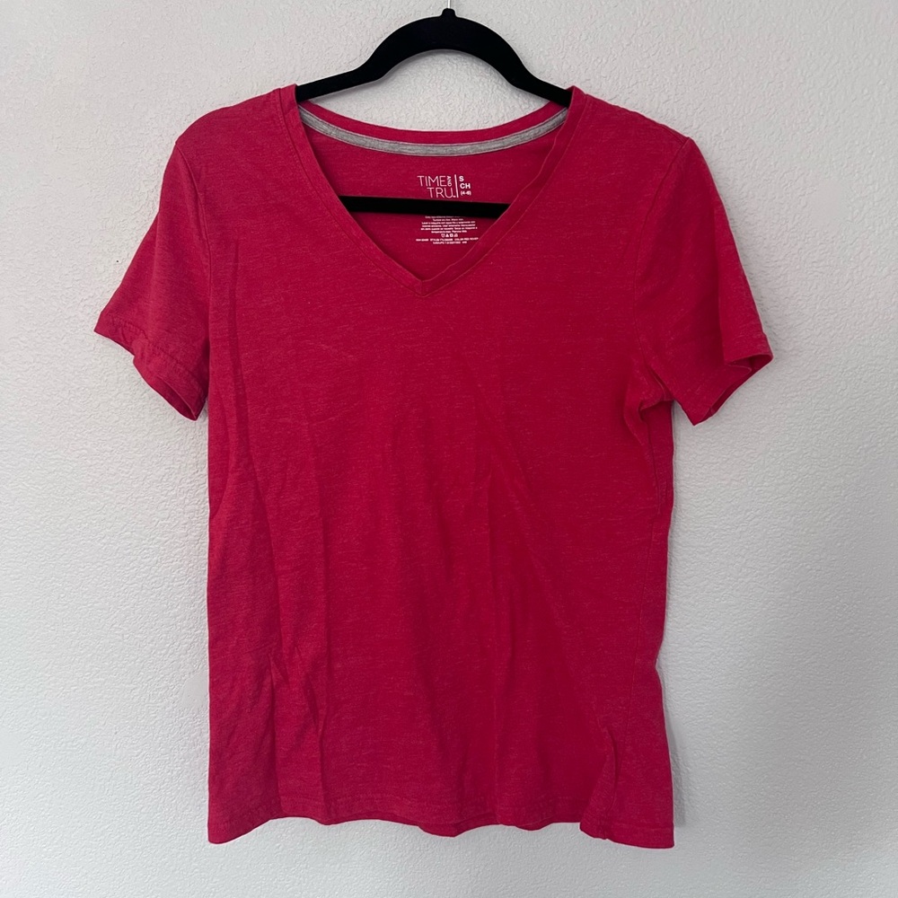 Time and Tru Red V Neck Shirt Size Small